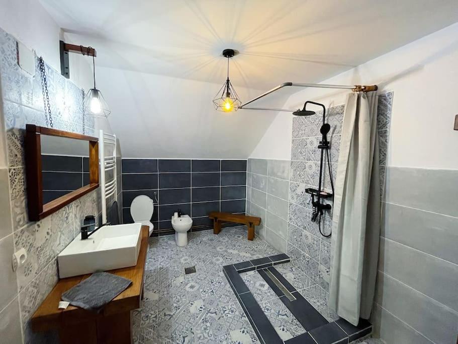 Casa La Doi Nuci Hotell Bradet  Eksteriør bilde