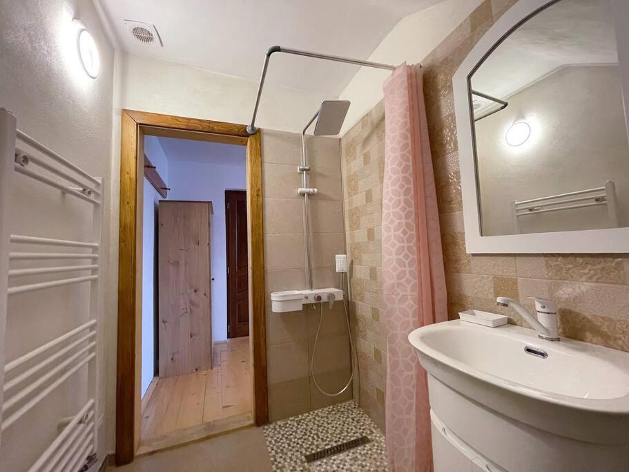 Casa La Doi Nuci Hotell Bradet  Eksteriør bilde